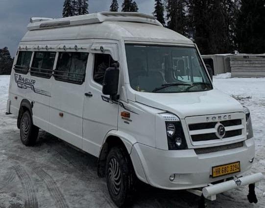 Tempo Travller 17 seater